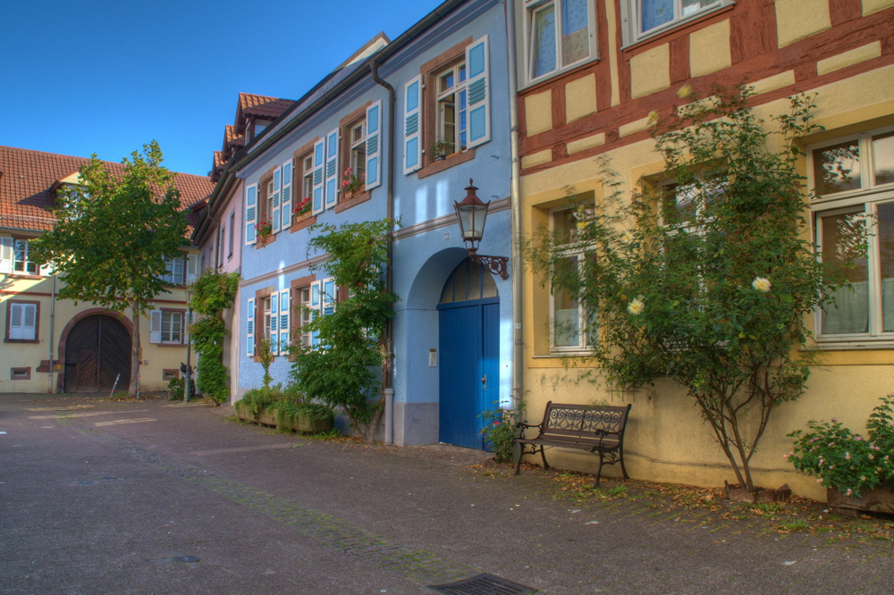 Ort: DURLACH     Nikon D200     22mm     f/13     Belichtungsreihe mit 9 Bilder